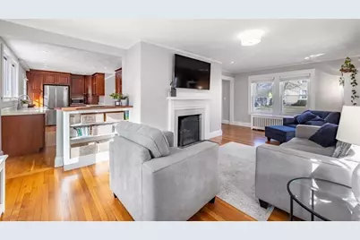 24 Lowell St, Woburn, MA 01801 - Photo 12
