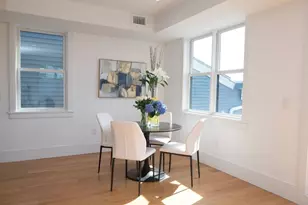 726 E 8th St, Boston, MA 02127 - Photo 4