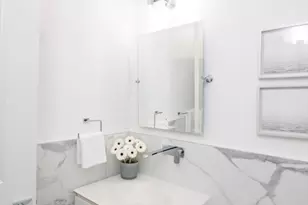 726 E 8th St, Boston, MA 02127 - Photo 14