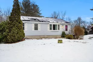 82 Monroe St, Amesbury, MA 01913 - Photo 1