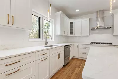 85 Jewell St, Mansfield, MA 02048 - Photo 12