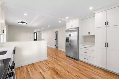 20 Beacon St #1, Gloucester, MA 01930 - Photo 2