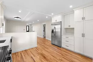 20 Beacon St, Gloucester, MA 01930 - Photo 2