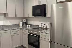 585 Essex St, Lynn, MA 01901 - Photo 8