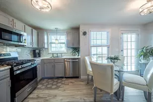 417 Hildreth St, Lowell, MA 01850 - Photo 6