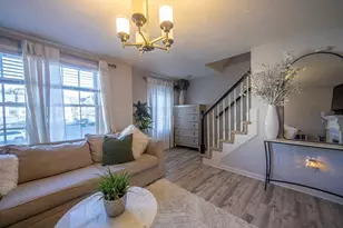 417 Hildreth St, Lowell, MA 01850 - Photo 8