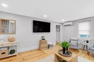 7 Summer St, Newburyport, MA 01950 - Photo 8