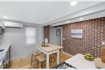 7 Summer St #7, Newburyport, MA 01950 - Photo 4