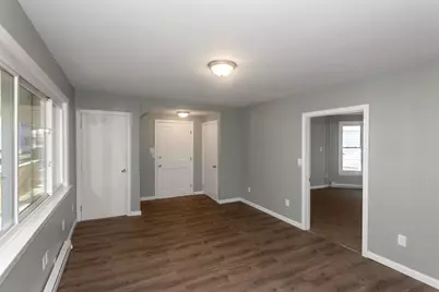49 View St, Holyoke, MA 01040 - Photo 8