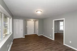 49 View St, Holyoke, MA 01040 - Photo 8