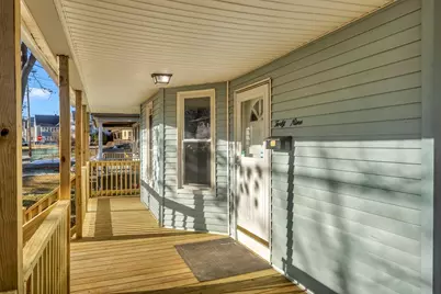 49 View St, Holyoke, MA 01040 - Photo 32