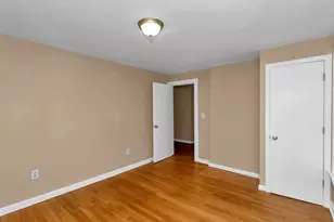 49 View St, Holyoke, MA 01040 - Photo 26