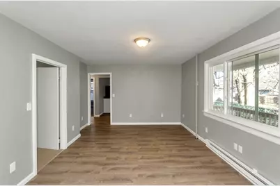 49 View St, Holyoke, MA 01040 - Photo 10