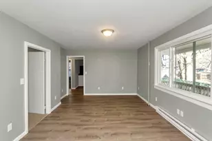 49 View St, Holyoke, MA 01040 - Photo 10