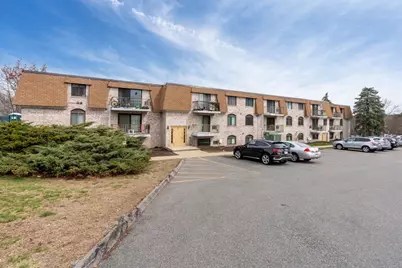 40 High St #205, Dedham, MA 02026 - Photo 4