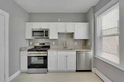 142 Sutherland Rd. #1, Boston, MA 02135 - Photo 4