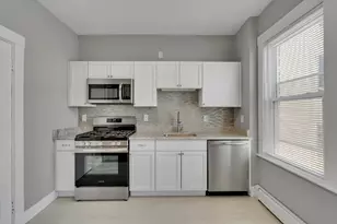 142 Sutherland Rd, Boston, MA 02135 - Photo 4