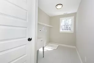 37 Bayliss Wy, Uxbridge, MA 01569 - Photo 32