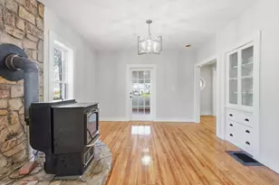 36 Chestnut St, Marlborough, MA 01752 - Photo 8