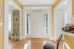 204 Village St, Medway, MA 02053 - Photo 4