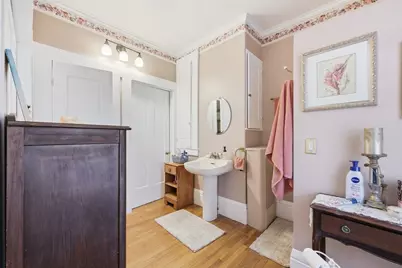 204 Village St, Medway, MA 02053 - Photo 18