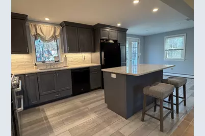 23 Orchard, Saugus, MA 01906 - Photo 2