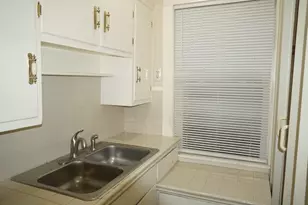 39 Burt St, Berkley, MA 02779 - Photo 6