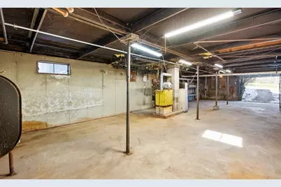 520 S Main St, Orange, MA 01364 - Photo 20