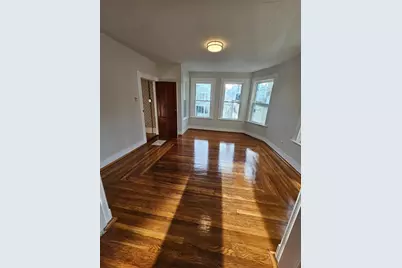 940 County St #3, New Bedford, MA 02740 - Photo 2