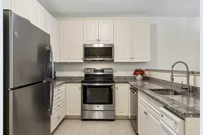 3 Harvest Dr #107, North Andover, MA 01845 - Photo 6