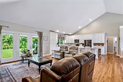 42 Aubin, Seekonk, MA 02771 - Photo 8