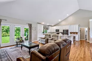 42 Aubin, Seekonk, MA 02771 - Photo 8