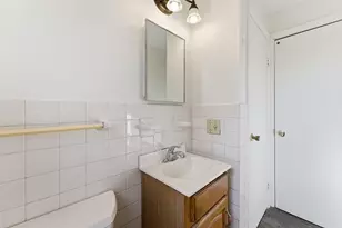 13-15 Decatur St, Springfield, MA 01151 - Photo 12