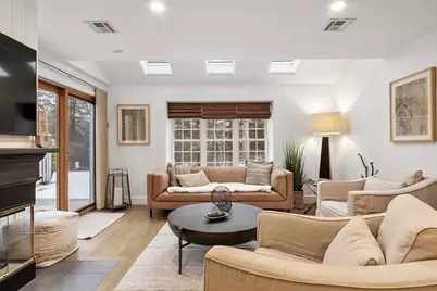 610 Ridgefield Cir #B, Clinton, MA 01510 - Photo 4