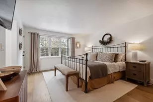 610 Ridgefield Cir, Clinton, MA 01510 - Photo 18