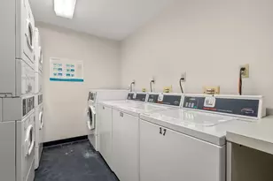 14 Heron St, Boston, MA 02132 - Photo 16