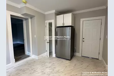 94 Longwood Ave #A, Brookline, MA 02446 - Photo 4