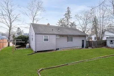 6 Bartlett Rd, Danvers, MA 01923 - Photo 4