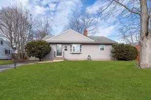 6 Bartlett Rd, Danvers, MA 01923 - Photo 2