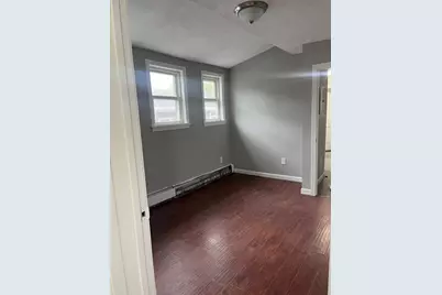 8 Wakefield Ave #3R, Wakefield, MA 01880 - Photo 6