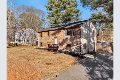 37 Annawon Dr, Halifax, MA 02338 - Photo 1