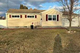 36 Daley St, Chicopee, MA 01013 - Photo 1