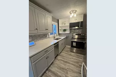 36 Daley St, Chicopee, MA 01013 - Photo 8