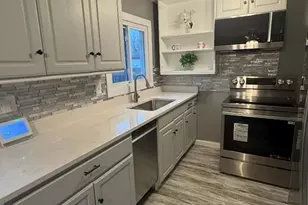 36 Daley St, Chicopee, MA 01013 - Photo 8