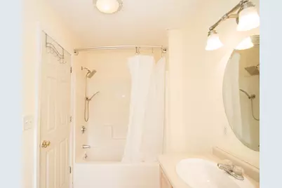 694 Westford St, Lowell, MA 01851 - Photo 18