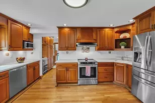 493 Salisbury St, Worcester, MA 01609 - Photo 16