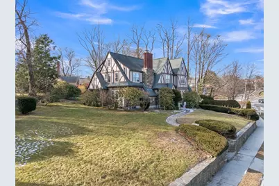 493 Salisbury Street, Worcester, MA 01609 - Photo 2