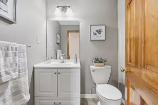 610 Wellman Ave, Chelmsford, MA 01863 - Photo 10