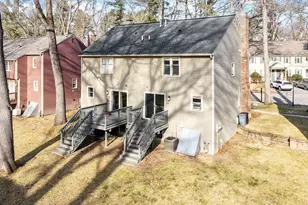 610 Wellman Ave, Chelmsford, MA 01863 - Photo 2
