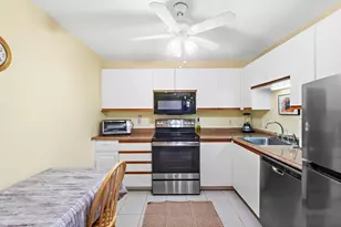 3920 Mystic Valley Pkwy, Medford, MA 02155 - Photo 10